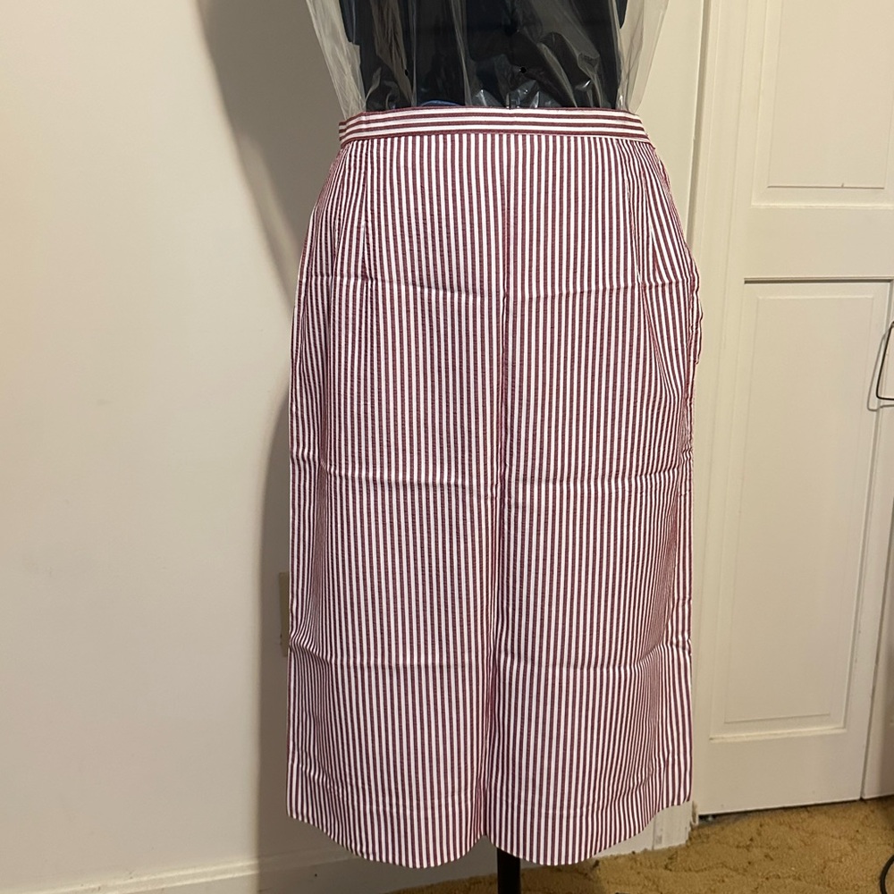 Vintage Women’s Red and White Striped Skirt size 17-18